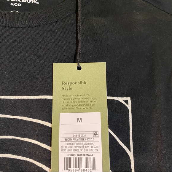 Good fellow and Co. T-shirt - Picture 3 of 6